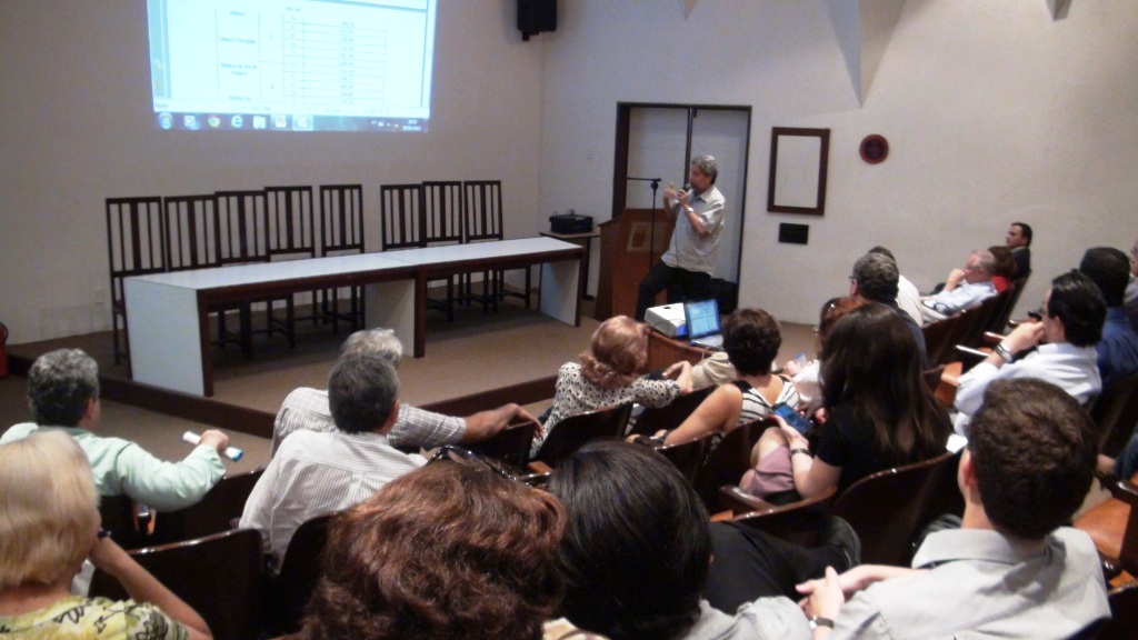 Leia mais sobre o artigo Médicos da rede federal ratificam paralisação para terça (5)