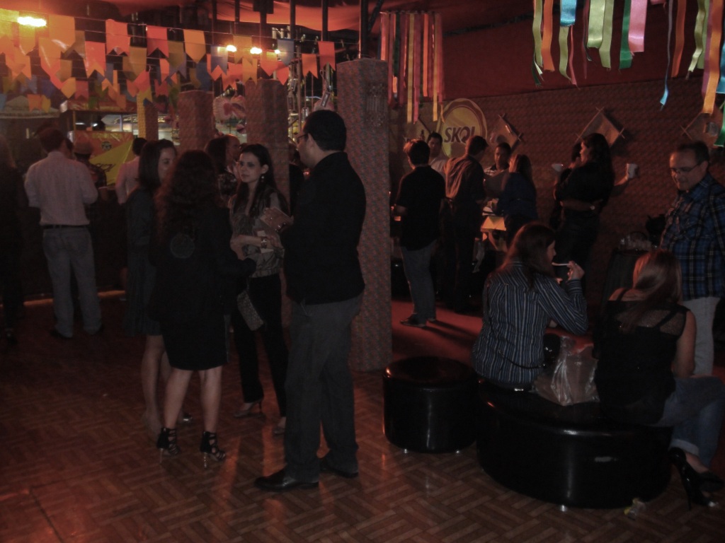 Leia mais sobre o artigo Camarote dos Médicos: ritmos, cores e emoções em Caruaru