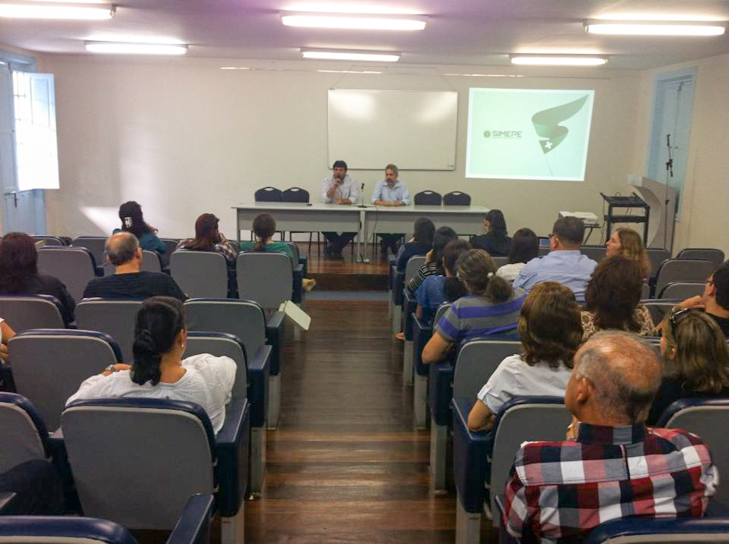 Leia mais sobre o artigo Médicos da PCR aderem ao estado de greve