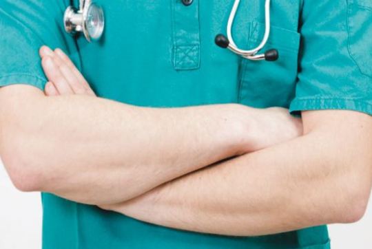 Leia mais sobre o artigo Médicos de Pernambuco fazem ato público e paralisação nos dias 30 e 31