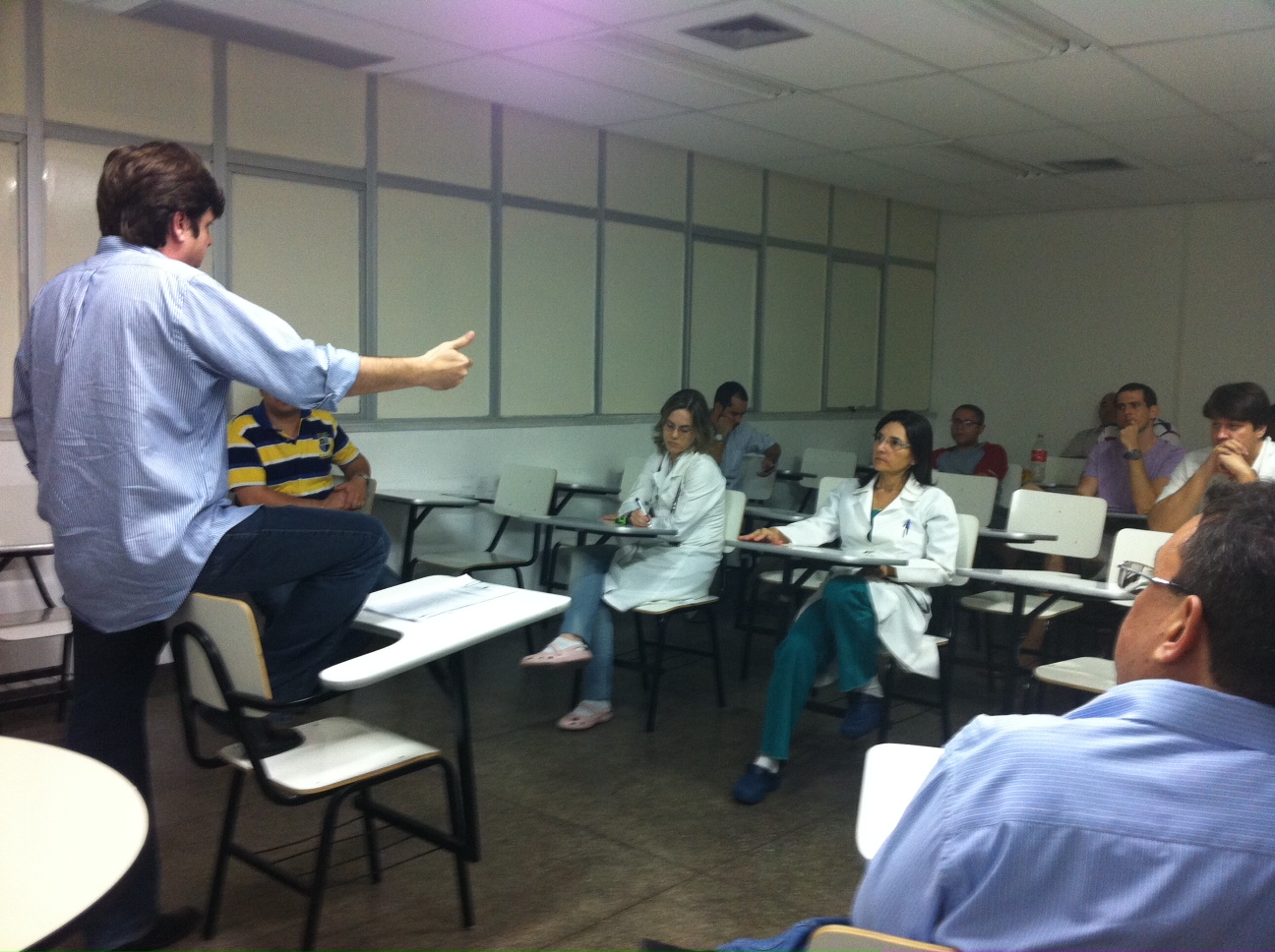 Leia mais sobre o artigo Médicos de Petrolina aprovam propostas e aguardam período de transição no HUT