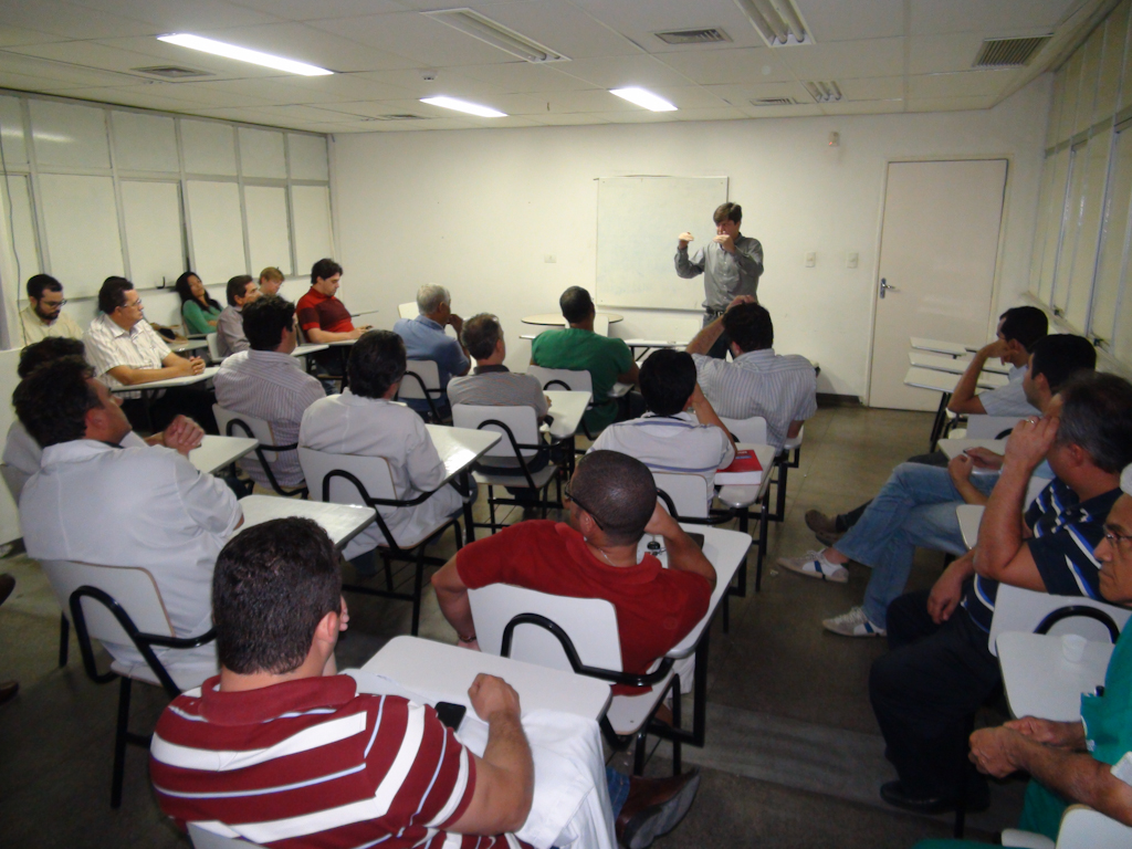 Leia mais sobre o artigo Médicos permanecem no HUT com remuneração e vínculos valorizados