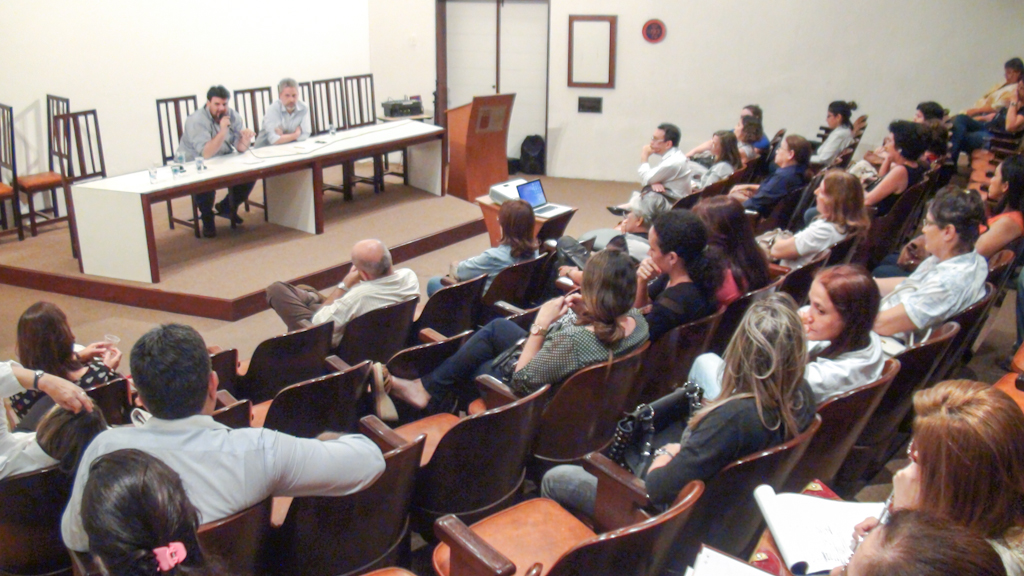 Leia mais sobre o artigo Médicos do Recife fecham acordo salarial com Prefeitura