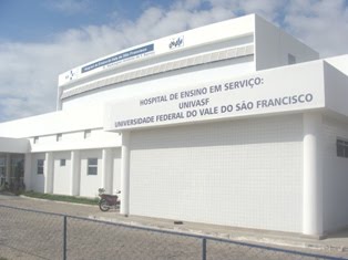 Leia mais sobre o artigo Médicos do Hospital Universitário do Vale do São Francisco suspendem greve