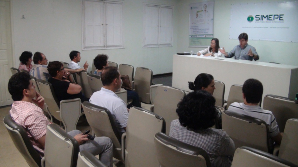 Leia mais sobre o artigo Médicos discutem dura realidade da rede materno-infantil de PE