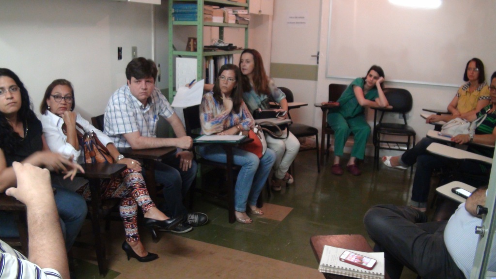 Leia mais sobre o artigo Déficit de profissionais na Maternidade Bandeira Filho é pauta de reunião