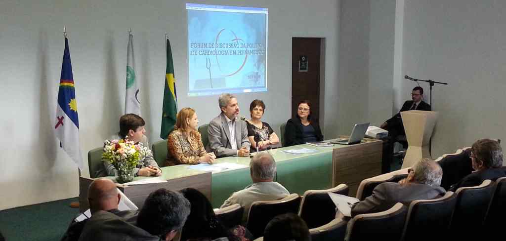 Leia mais sobre o artigo Fórum discute política estadual de Cardiologia