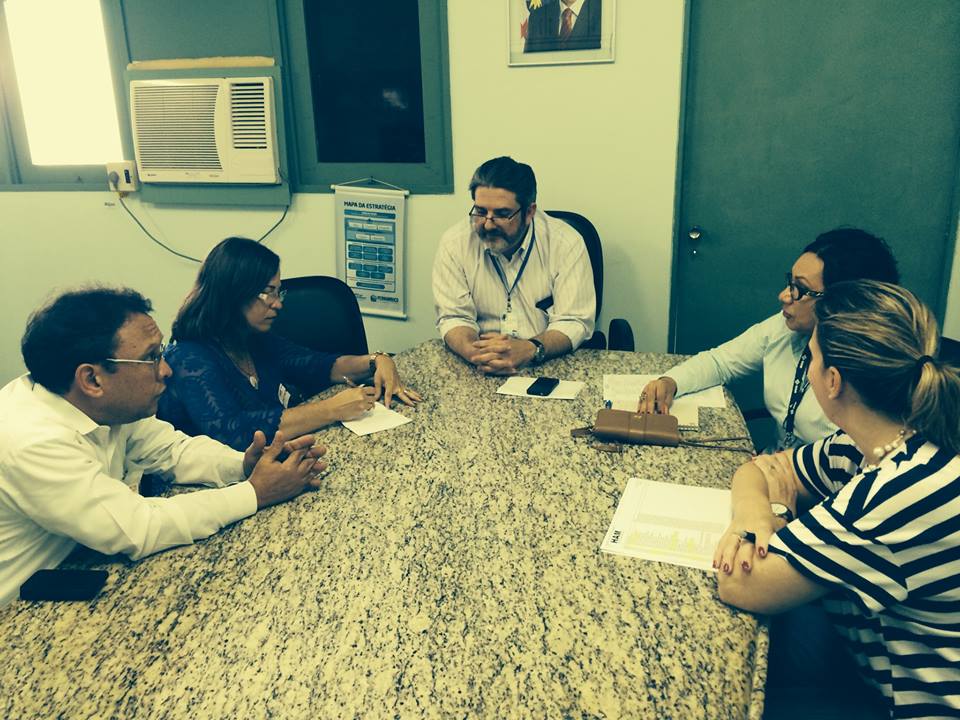 Leia mais sobre o artigo Simepe e HAM buscam soluções de problemas da maternidade