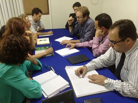 Leia mais sobre o artigo Médicos e Prefeitura de Caruaru discutem sobre ponto eletrônico