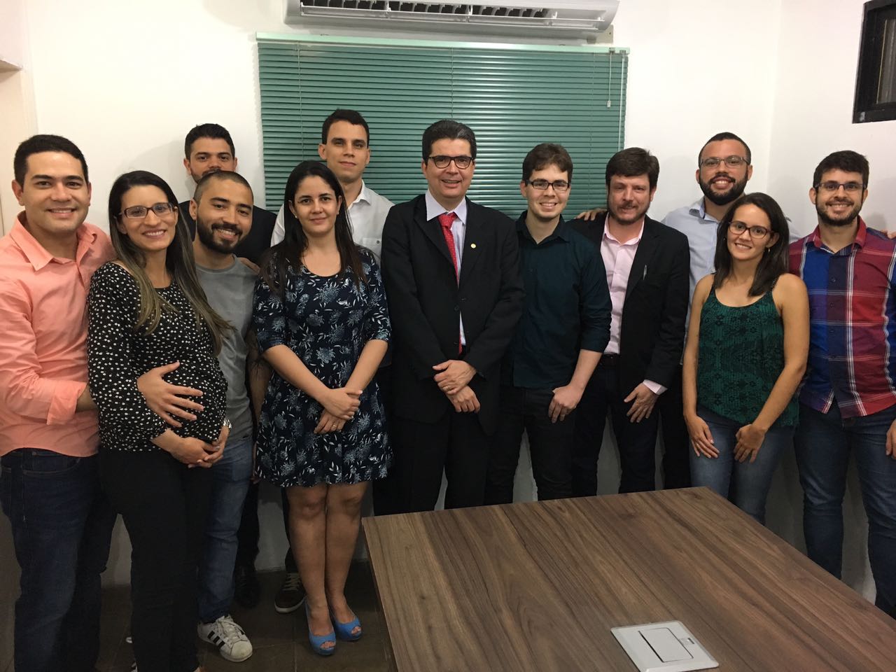 Leia mais sobre o artigo Com novos desafios, diretoria eleita da APMR toma posse em solenidade no Simepe