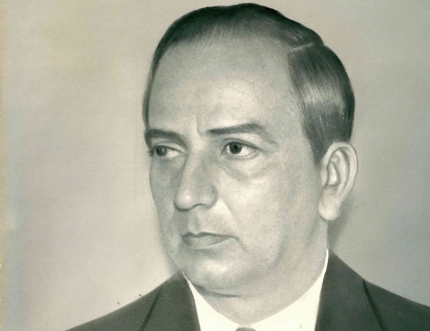 Leia mais sobre o artigo Nota de pesar pelo falecimento do ex-presidente Derril Oliveira