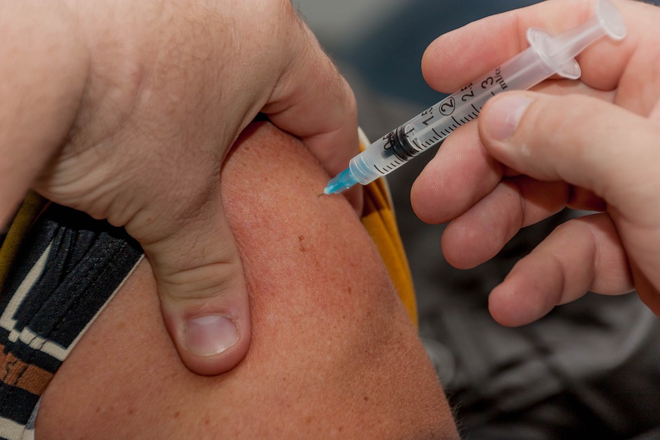 Leia mais sobre o artigo Vacina que cura HIV tem resultado positivo em teste humano
