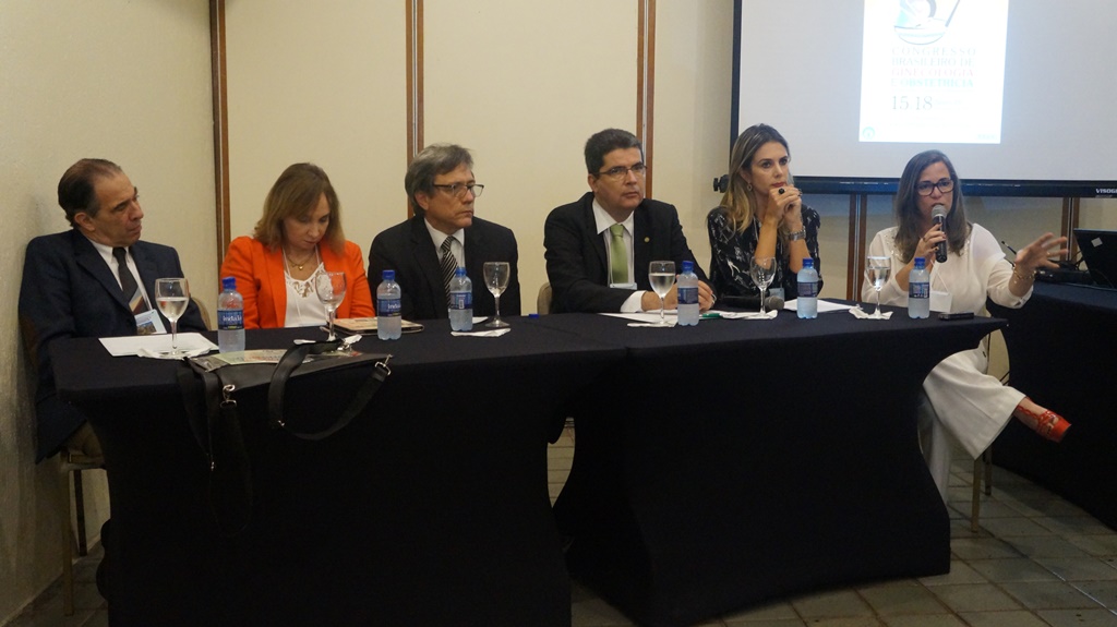 Leia mais sobre o artigo Simepe prestigia primeiro dia do 43° Congresso Pernambucano de Ginecologia e Obstetrícia