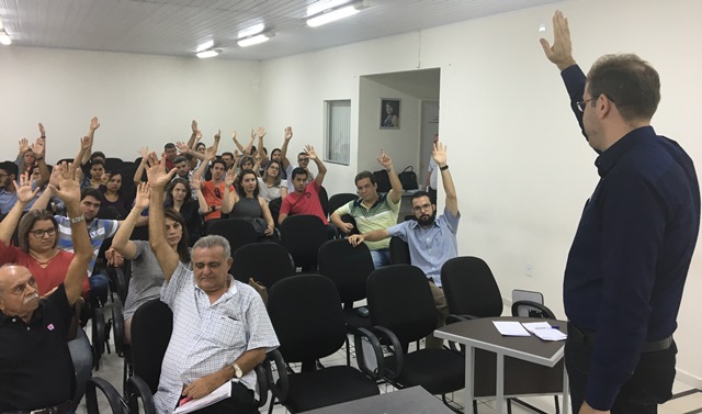 Leia mais sobre o artigo Médicos de Petrolina recusam prazo e aprovam paralisação de advertência em junho