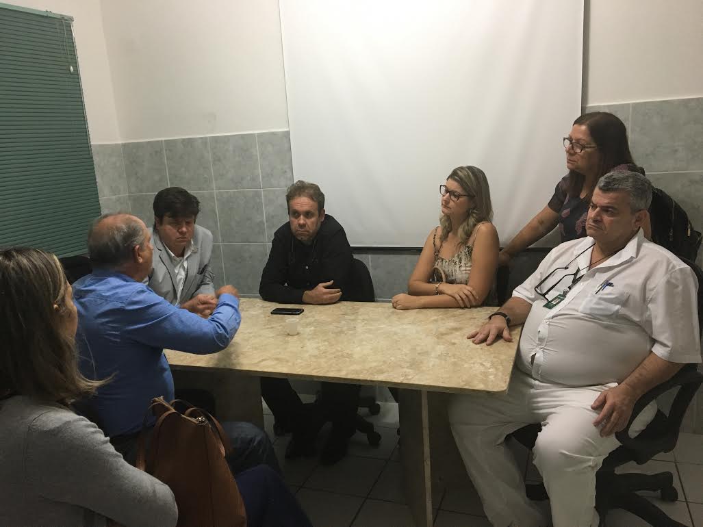 Leia mais sobre o artigo Médicos discutem nova proposta apresentada pela UPA Caxangá