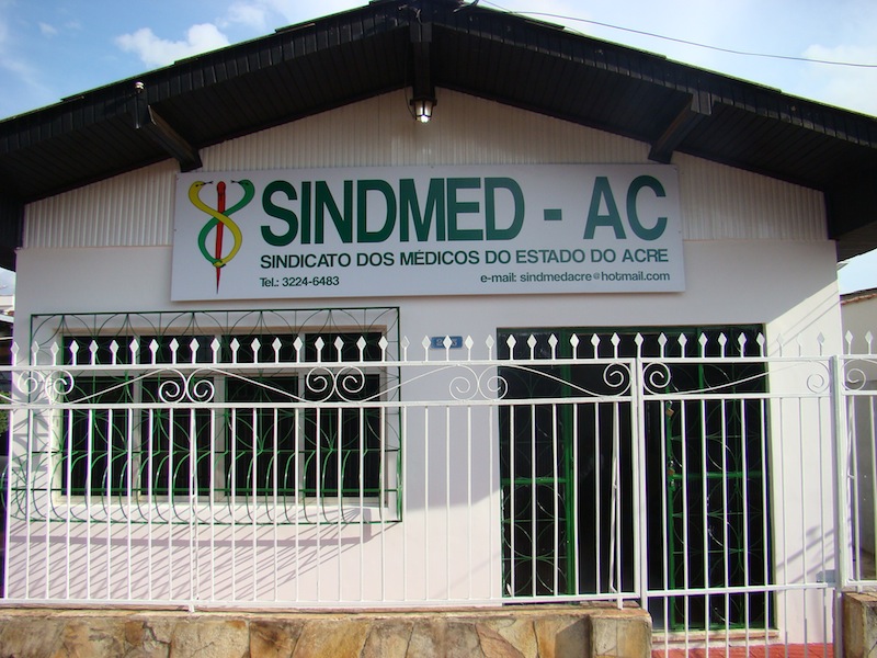 Leia mais sobre o artigo Sindmed-AC entrará na Justiça contra o desconto do abate teto