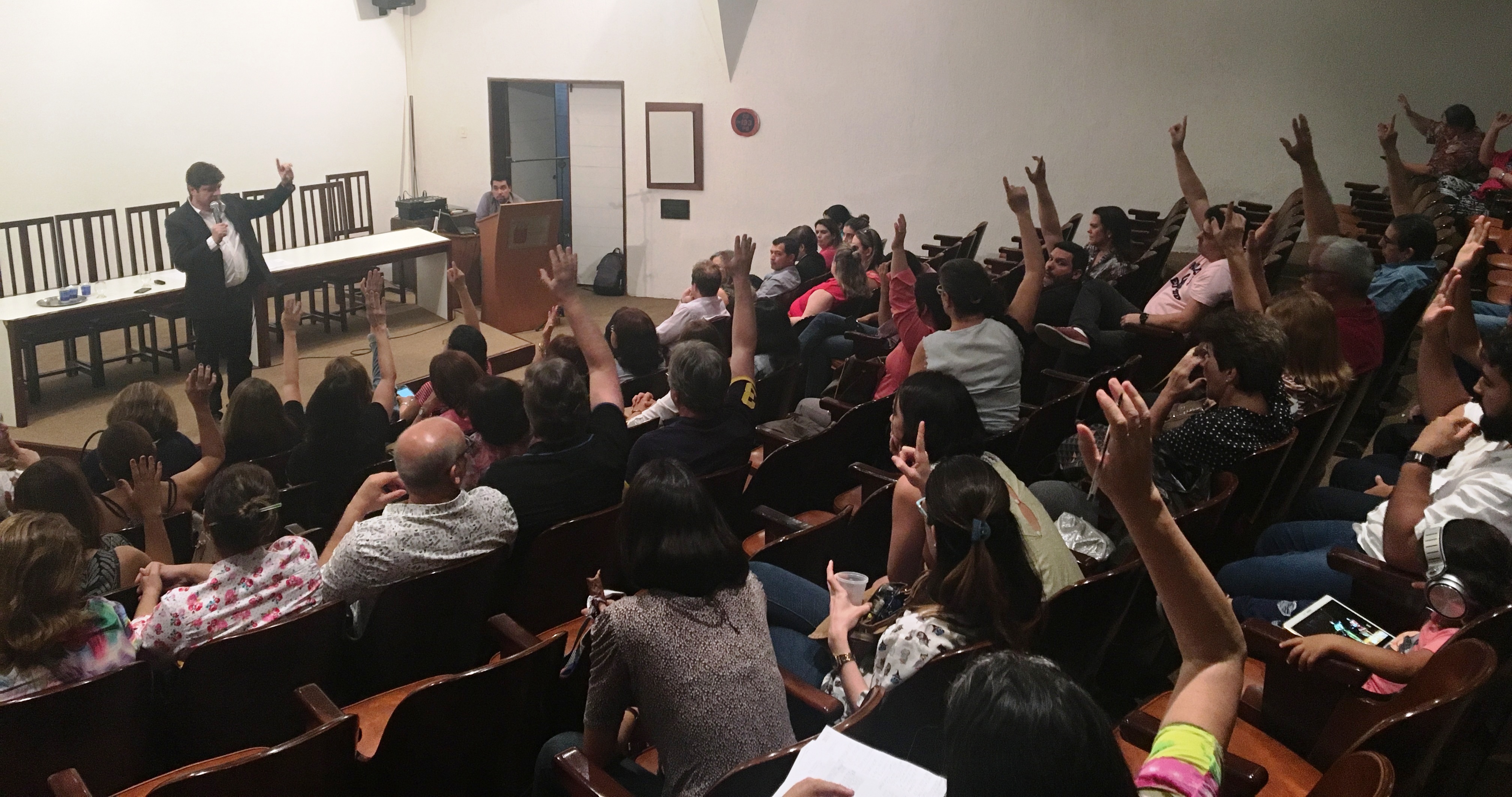 Leia mais sobre o artigo Diante do descaso da Prefeitura do Recife médicos mantém paralisação de 72 horas