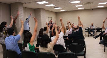 Leia mais sobre o artigo MÉDICOS PERITOS DA SEPLAG DECIDIRAM, ONTEM (24 DE JANEIRO) MANTER A GREVE. PARALISAÇÃO COMEÇOU EM 21/DEZ