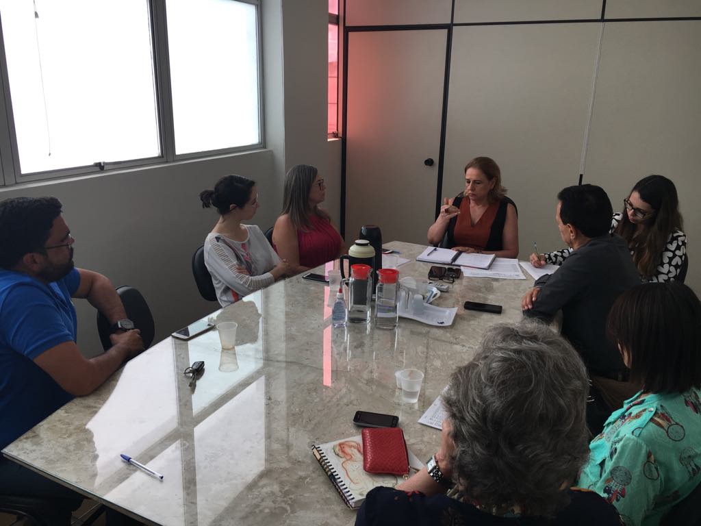 Leia mais sobre o artigo Simepe e gestores públicos discutem questões referentes à Casa de Saúde Bom Jesus