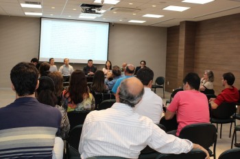 Leia mais sobre o artigo MÉDICOS PERITOS DA SEPLAG ASSINAM ACORDO COM O GOVERNO E VOLTAM AO TRABALHO COM GANHOS IMPORTANTES