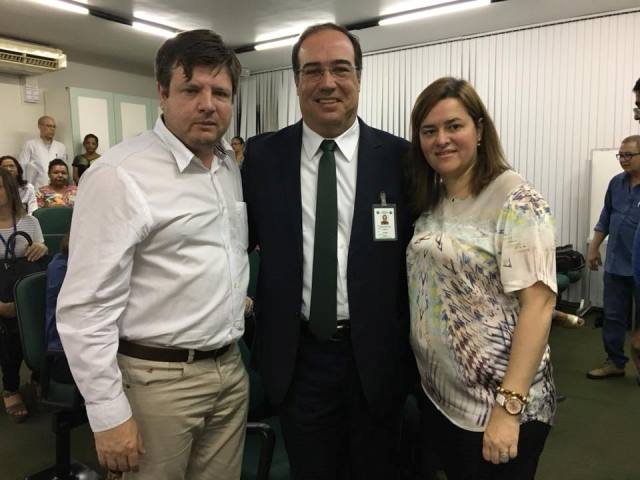 Leia mais sobre o artigo Simepe participa da comemoração aos 65 anos do HGV