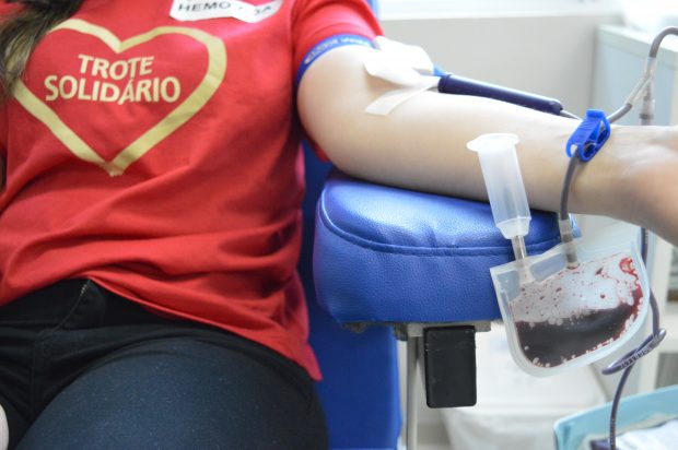 Leia mais sobre o artigo Trote Solidário bate recorde de doações de sangue e alimentos