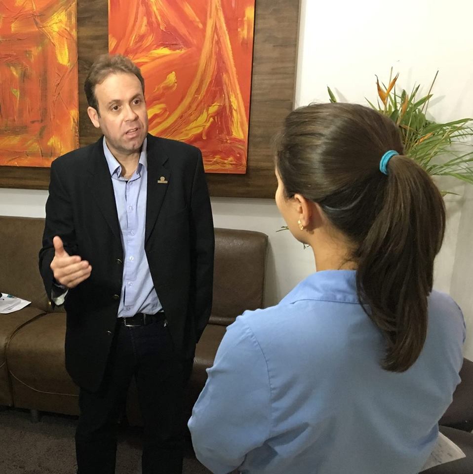 Leia mais sobre o artigo Simepe se reúne com ginecologistas do Centro Sony Santos