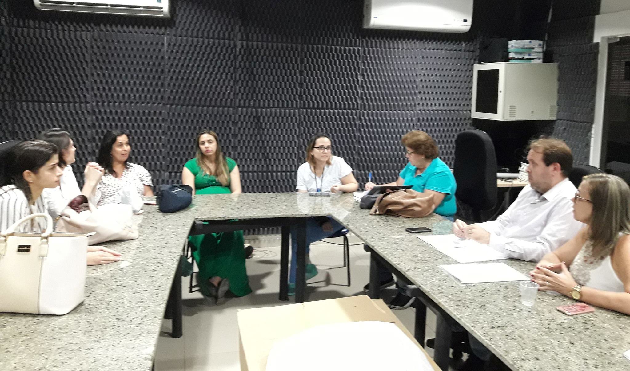 Leia mais sobre o artigo Médicos discutem propostas e soluções para a UTI Neonatal do Cisam