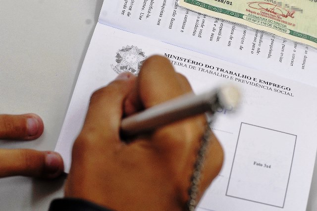 Leia mais sobre o artigo Direito à percepção de 13º e Férias em contratos temporários