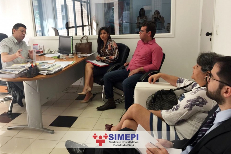 Leia mais sobre o artigo SIMEPI está na cidade de Floriano para discutir carreira médica e reajustes