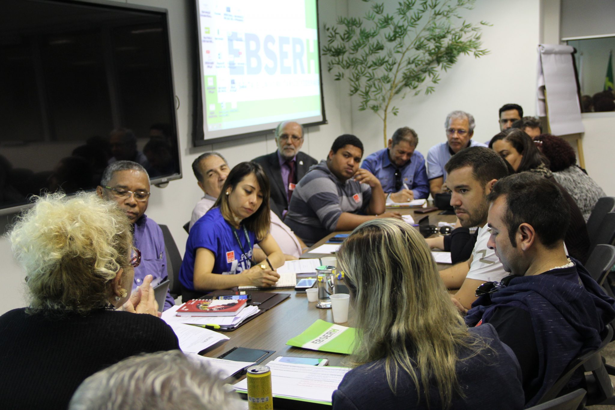 Leia mais sobre o artigo FENAM assina novo Acordo Coletivo de Trabalho da Ebserh