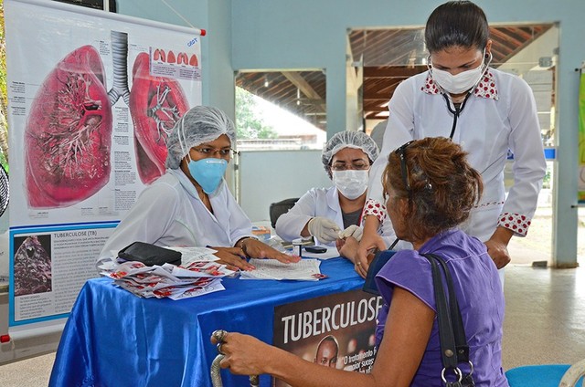 Leia mais sobre o artigo 10% dos casos de tuberculose são de pessoas que abandonaram tratamento anterior, diz Ministério da Saúde
