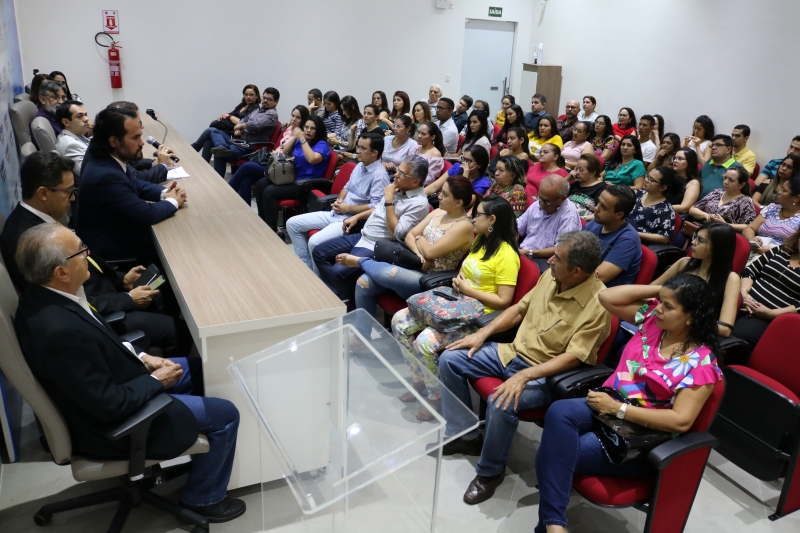 Leia mais sobre o artigo Fórum realizado pelo SIMEPI trouxe dados, conceitos, orientações e quebra de tabus a respeito do suicídio