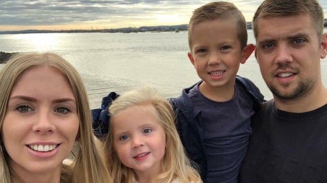 Leia mais sobre o artigo Menino com autismo é premiado após ligar para emergência e salvar mãe