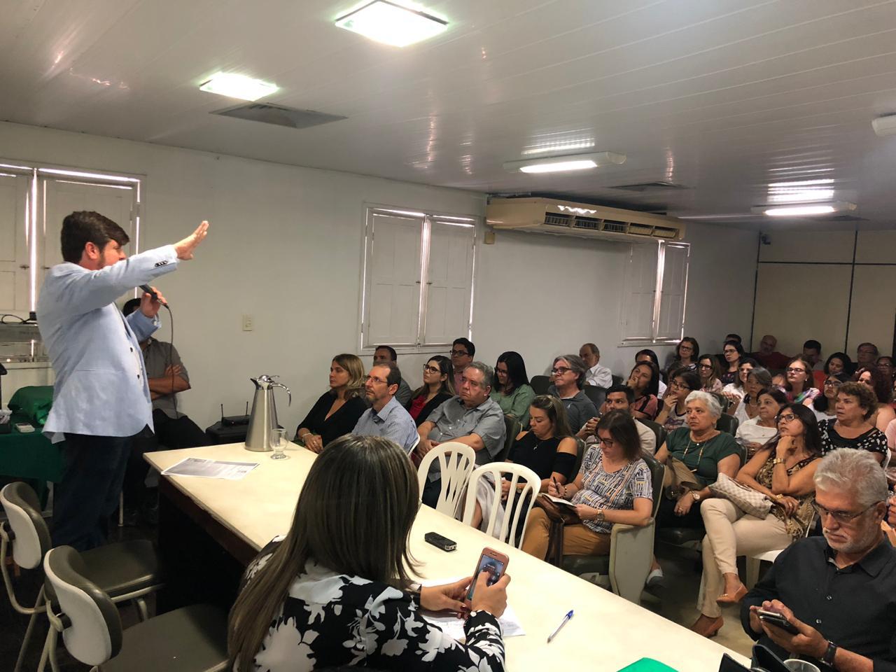 Leia mais sobre o artigo Médicos do Recife acatam contraproposta da PCR e decretam fim da greve