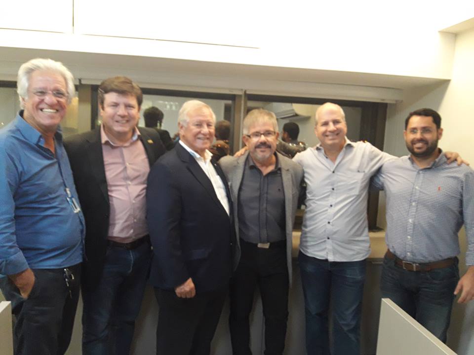 Leia mais sobre o artigo Entidades médicas prestigiam inauguração da nova sede da Coopecir