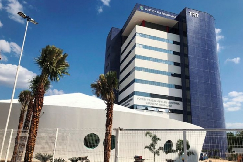 Leia mais sobre o artigo SIMEPI participa de audiência sobre atrasos e bloqueios de médicos do IPMT/PLANTE