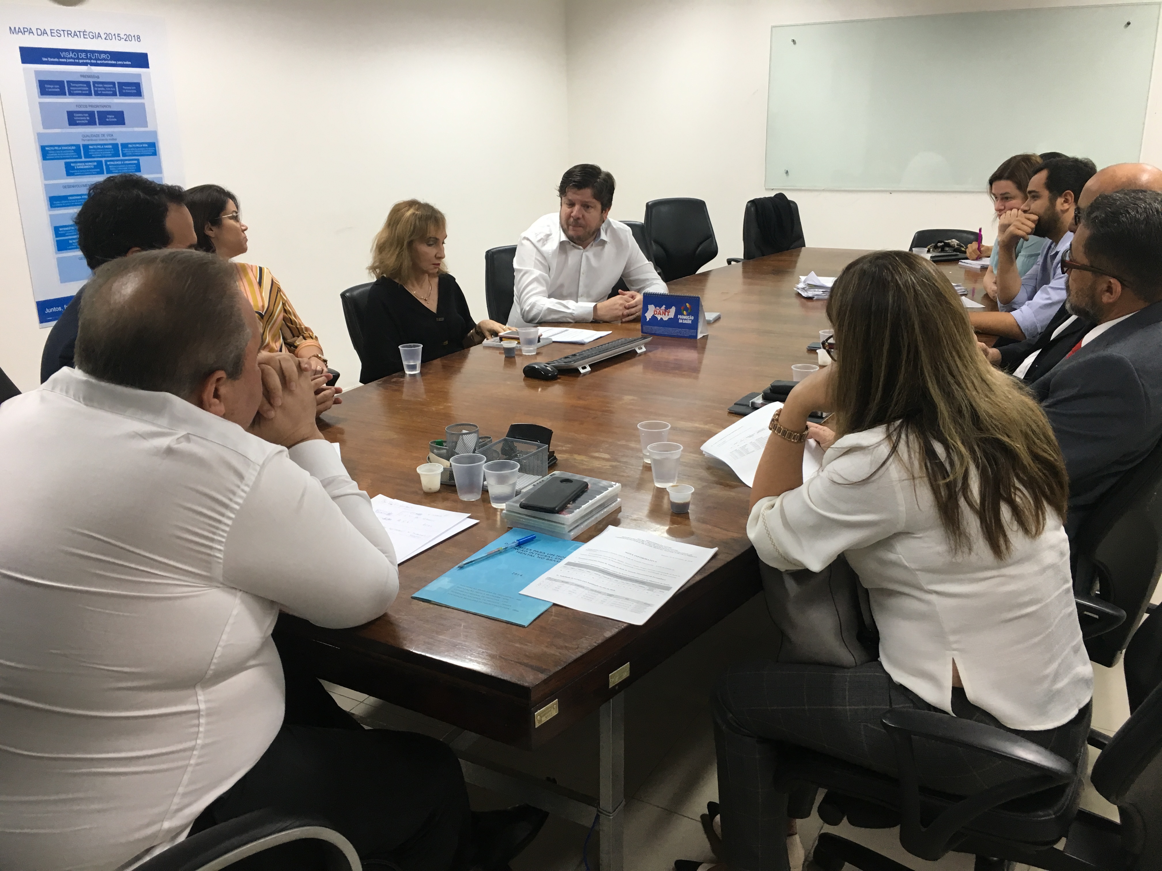 Leia mais sobre o artigo Simepe participou de reunião na SES sobre assistência psiquiátrica