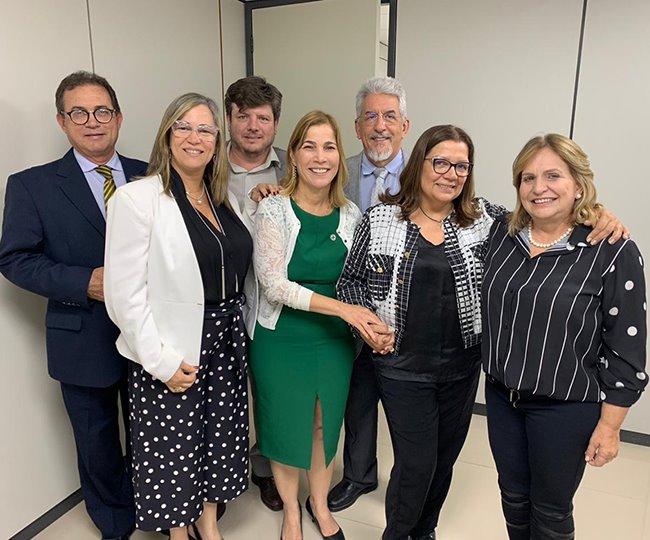 Leia mais sobre o artigo Simepe e FMB discutem Revalida e carreira para médicos no Ministério da Saúde