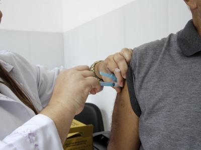 Leia mais sobre o artigo Contra a gripe, 50% do público alvo já foi vacinado em PE