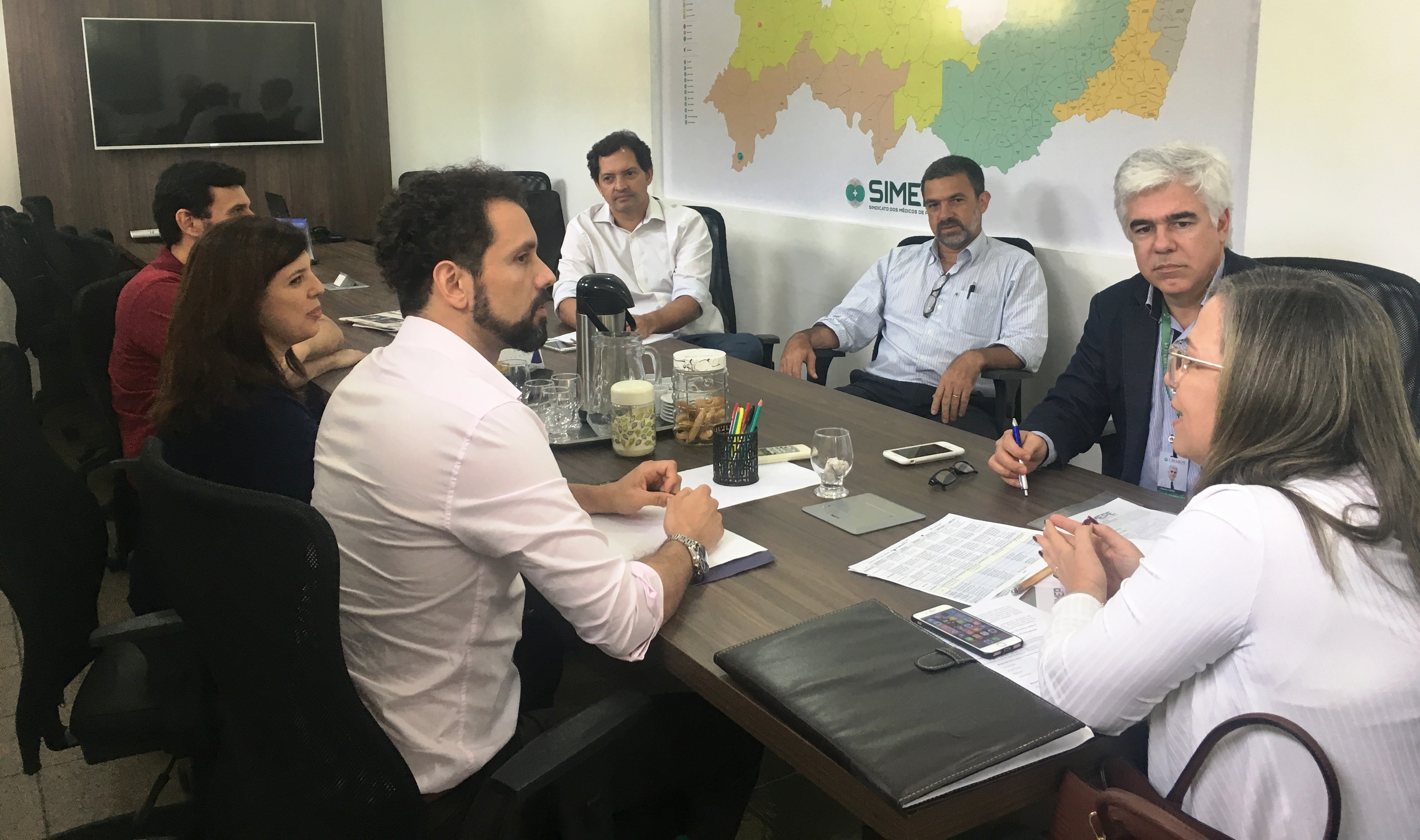 Leia mais sobre o artigo Simepe, Cremepe e HGV discutem sobre demandas da clínica médica e vascular