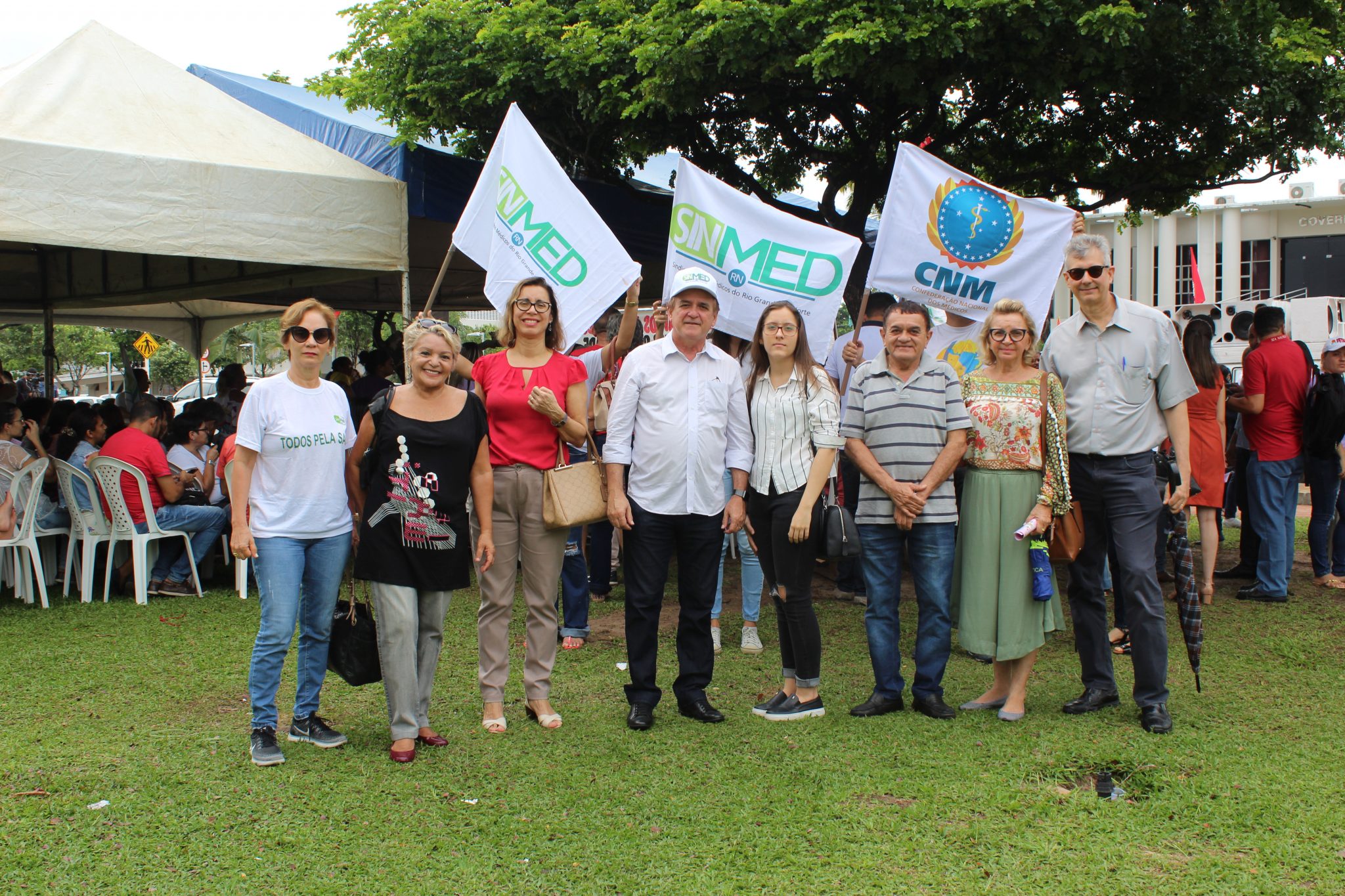 Leia mais sobre o artigo Servidores da Saúde protestam na Governadoria