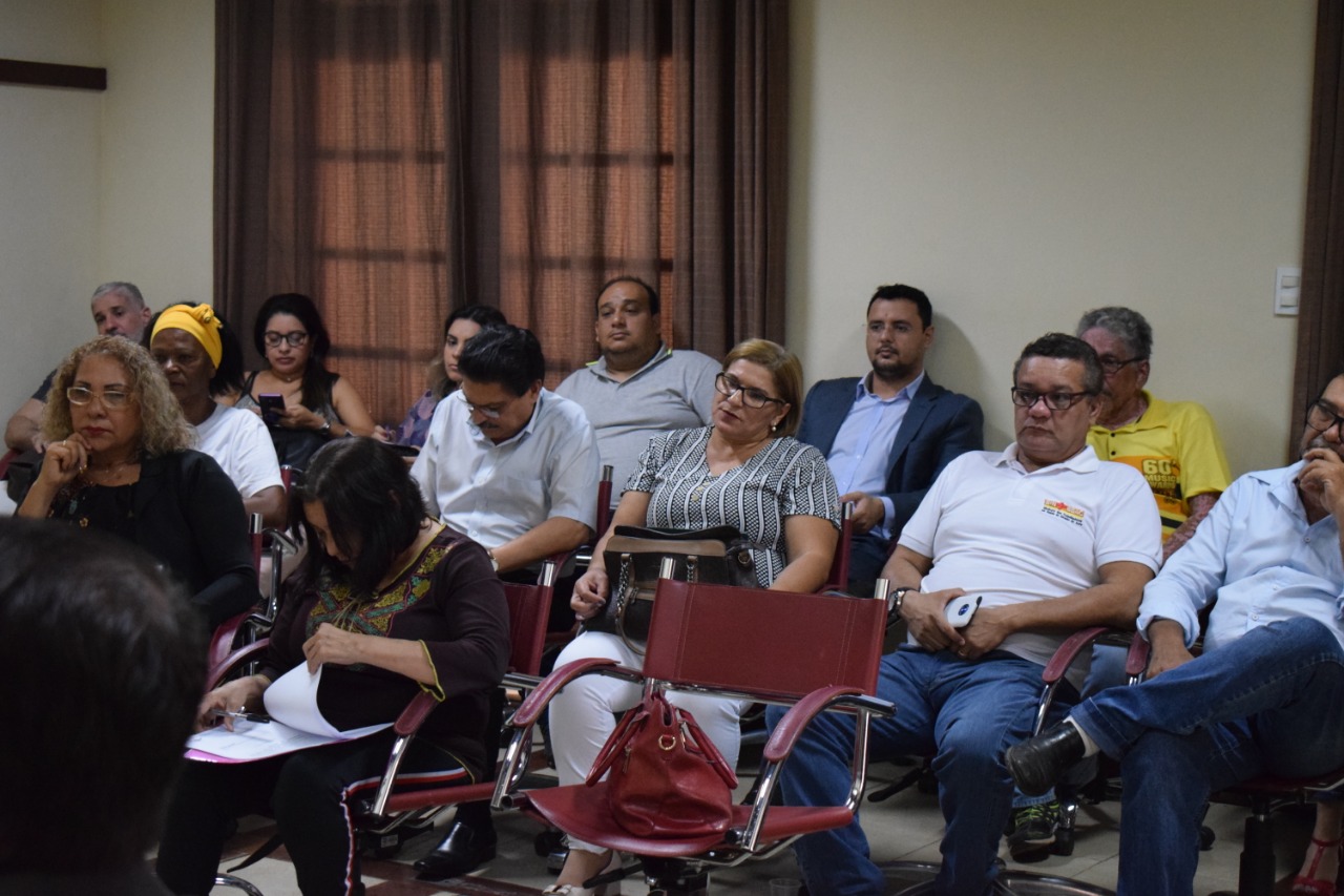 Leia mais sobre o artigo Representantes do Sindmed-AC debatem propostas da classe com o governo do Estado