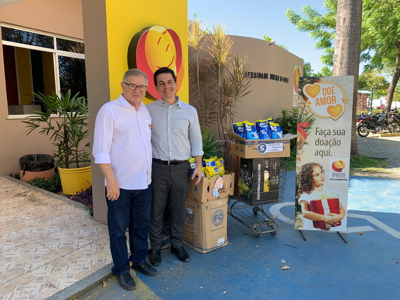 Leia mais sobre o artigo Sindicato Cidadão: presidente Dr. Edmar Fernandes entrega doações ao IPREDE