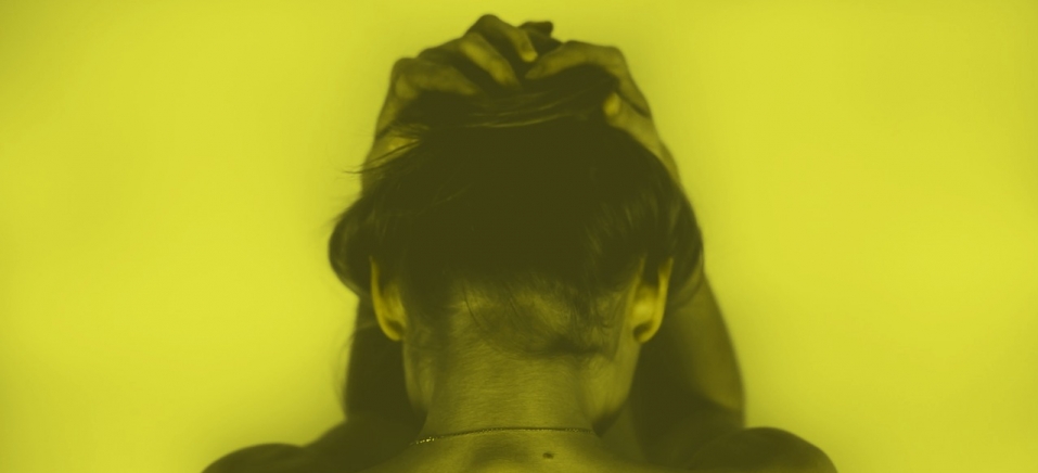 Leia mais sobre o artigo Depressão pós-parto pode apresentar risco de suicídio