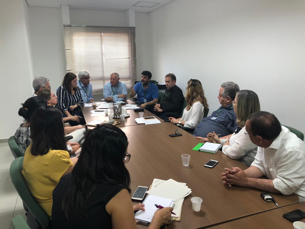 Leia mais sobre o artigo Rede materno infantil: Simepe participa de discussão para recomposição de escalas
