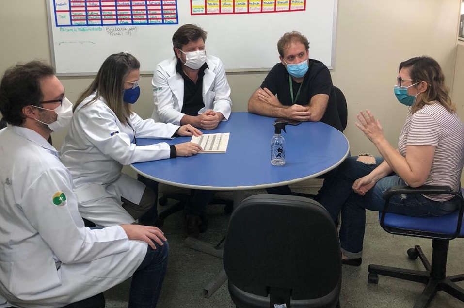 Leia mais sobre o artigo Simepe constata déficit na escala da obstetrícia e insegurança na Policlínica Arnaldo Marques