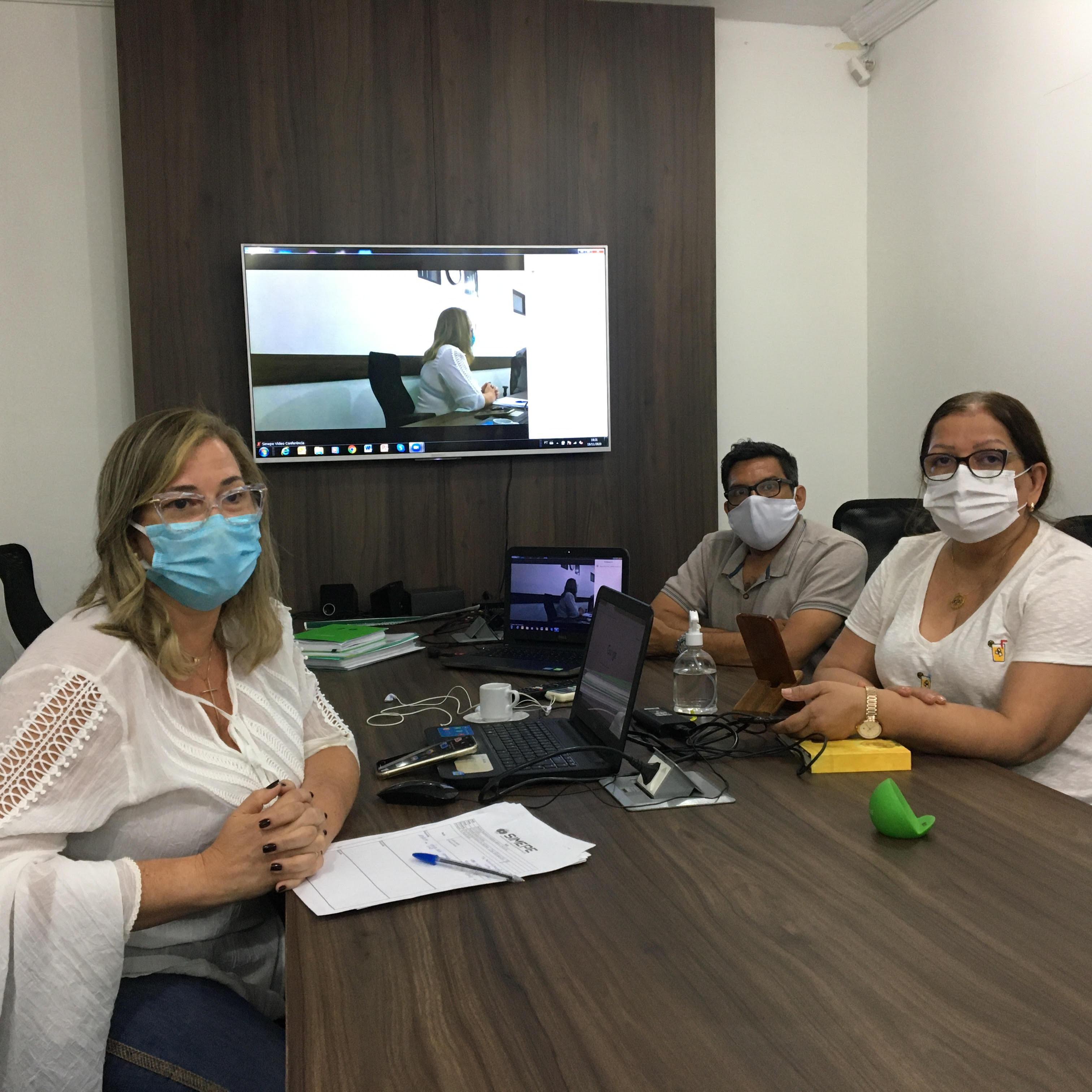 Leia mais sobre o artigo Simepe e médicos do HSE deliberam por Ação Coletiva