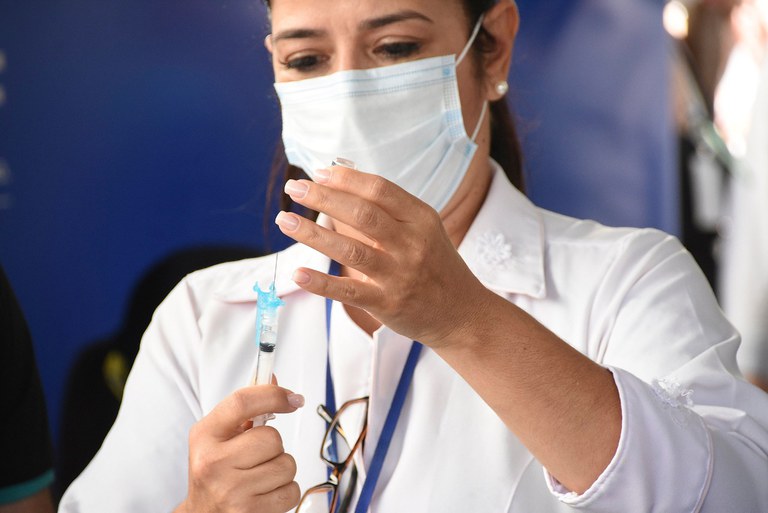 Leia mais sobre o artigo Brasil garante mais 10,6 milhões de doses de vacinas contra Covid-19 por meio do consórcio global Covax Facility