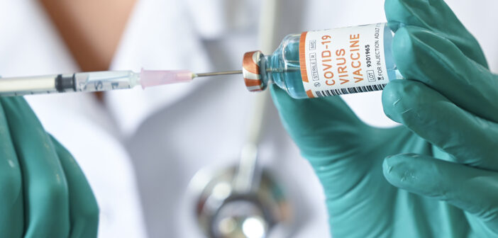 Leia mais sobre o artigo Estudo aponta que pacientes Covid-19 recuperados precisariam de apenas uma injeção de vacinas de mRNA